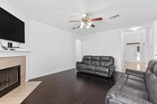 1117 Cockrill Ct, Hutto, TX 78634 - Photo 15