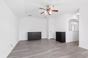 1117 Cockrill Ct, Hutto, TX 78634 - Photo 33