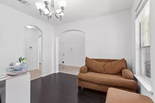 1117 Cockrill Ct, Hutto, TX 78634 - Photo 5