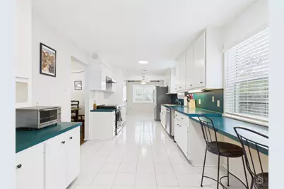 1404 Lance Way, Austin, TX 78758 - Photo 15