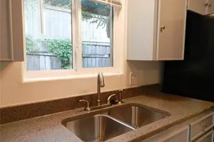 3713 Meredith St, Austin, TX 78703 - Photo 7