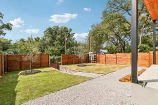 5610 Hudson St, Austin, TX 78721 - Photo 31
