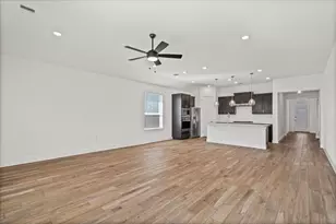 9704 Boathouse Dr, Austin, TX 78744 - Photo 7