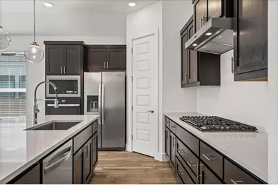 9704 Boathouse Drive, Austin, TX 78744 - Photo 5