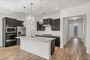 9704 Boathouse Dr, Austin, TX 78744 - Photo 3