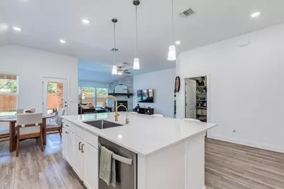 286 Muddy Creek Way, Kyle, TX 78640 - Photo 7