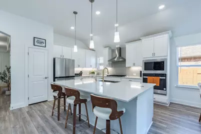 286 Muddy Creek Way, Kyle, TX 78640 - Photo 5