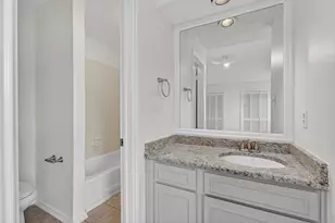 512 Eberhart Ln, Austin, TX 78745 - Photo 17