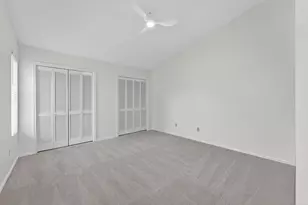 512 Eberhart Ln, Austin, TX 78745 - Photo 15