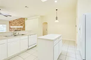 111 Arrowhead Ln, Georgetown, TX 78628 - Photo 21