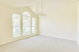 111 Arrowhead Ln, Georgetown, TX 78628 - Photo 3