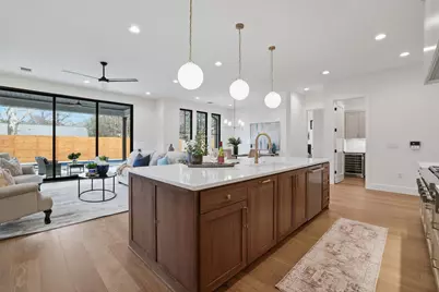 6611 Lexington Road, Austin, TX 78757 - Photo 11