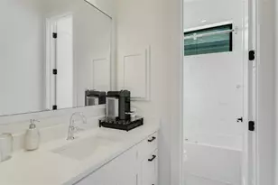 13322 Galleria Cir, Austin, TX 78738 - Photo 15