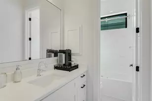 13322 Galleria Cir, Austin, TX 78738 - Photo 15