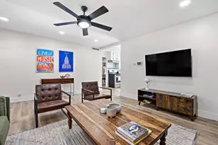 1317 Cloverleaf Dr, Austin, TX 78723 - Photo 5