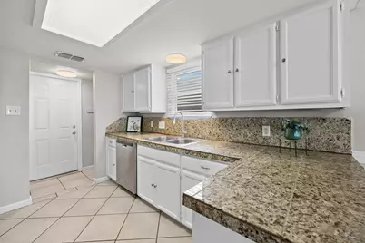 302 Splitrock Street, Round Rock, TX 78681 - Photo 15