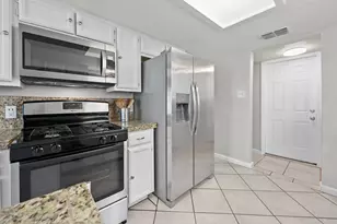 302 Splitrock St, Round Rock, TX 78681 - Photo 9