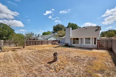 302 Splitrock Street, Round Rock, TX 78681 - Photo 1