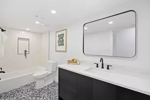 408 Rolling Green Dr, Lakeway, TX 78734 - Photo 13