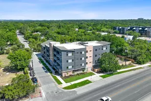 100 W Mockingbird Ln, Austin, TX 78745 - Photo 3