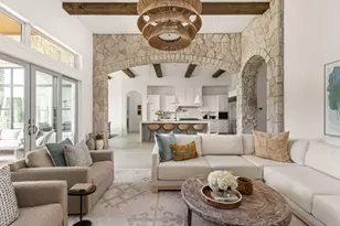 8217 Carranzo Dr W, Austin, TX 78735 - Photo 11