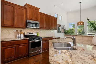 205 Antigua Way, Lakeway, TX 78738 - Photo 9