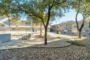1210 Windsor Rd, Austin, TX 78703 - Photo 5