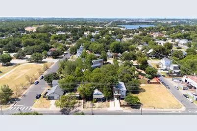 2907 E 5th Street, Austin, TX 78702 - Photo 9