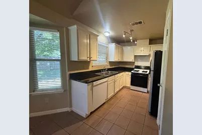 2107 Yaupon Trail, Cedar Park, TX 78613 - Photo 3
