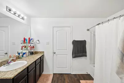 124 Continental Avenue, Liberty Hill, TX 78642 - Photo 29