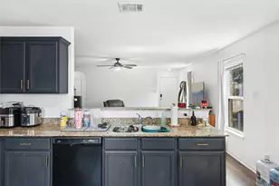 124 Continental Ave, Liberty Hill, TX 78642 - Photo 15