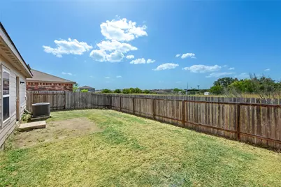 124 Continental Avenue, Liberty Hill, TX 78642 - Photo 33
