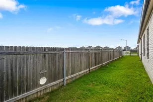 6300 Carriage Pines Dr, Del Valle, TX 78617 - Photo 27