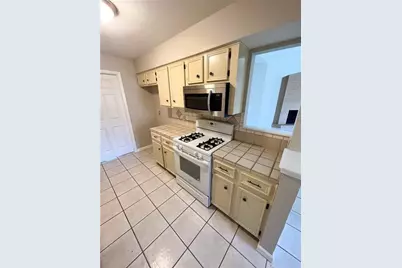 11516 Sandy Loam Trail, Austin, TX 78750 - Photo 9