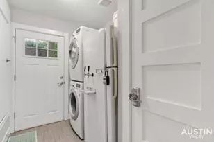 3013 E 16th St, Austin, TX 78702 - Photo 17