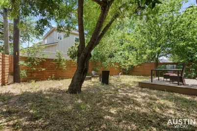 3013 E 16th Street, Austin, TX 78702 - Photo 19