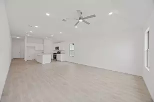 327 Bendecido Loop, Elgin, TX 78621 - Photo 7