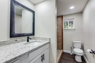 1118 Spur St, Austin, TX 78721 - Photo 19