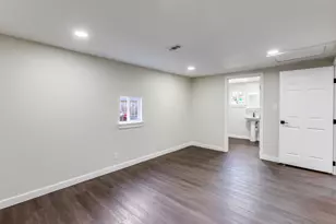 1118 Spur St, Austin, TX 78721 - Photo 17