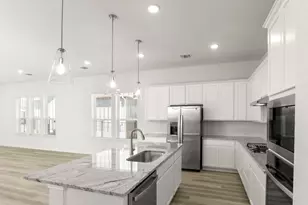 7505 Boyd Hvn Dr, Austin, TX 78744 - Photo 15