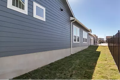 7505 Boyd Haven Drive, Austin, TX 78744 - Photo 35