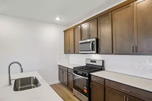 25524 Farmers Crop Ln, Elgin, TX 78621 - Photo 15