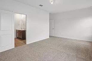25524 Farmers Crop Ln, Elgin, TX 78621 - Photo 19