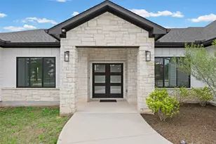 111 Tall Forest Dr, Bastrop, TX 78602 - Photo 3