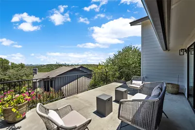 2007 Wychwood Drive, Austin, TX 78746 - Photo 11