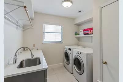 2007 Wychwood Drive, Austin, TX 78746 - Photo 29