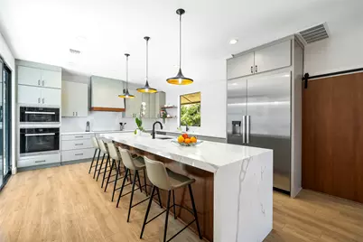 2007 Wychwood Drive, Austin, TX 78746 - Photo 5