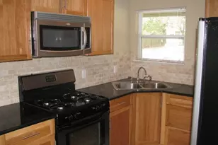 907 W 30th St, Austin, TX 78705 - Photo 17