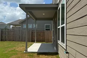 570 Papaya Dr, Buda, TX 78610 - Photo 25