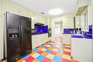 2905 Robinson St, Austin, TX 78722 - Photo 3
